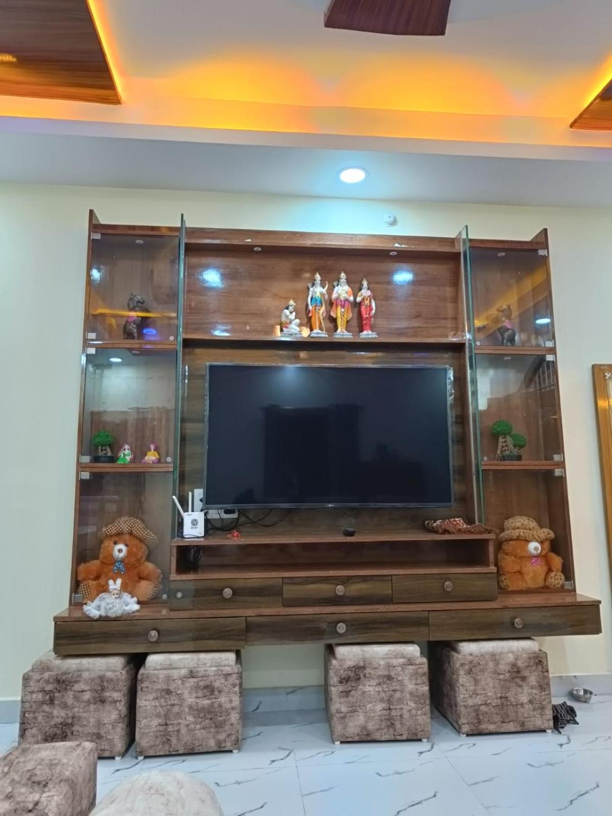 Adbhut Nivas Villa Бопал Екстериор снимка